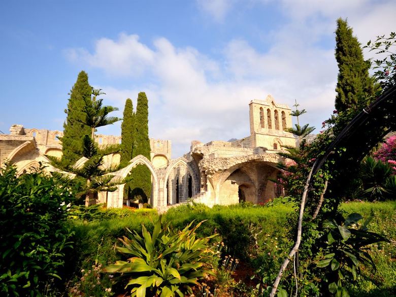 Аббатство Беллапаис, Северный Кипр, экскурсия на Кипре, экскурсии на Северном Кипре, православный Кипр