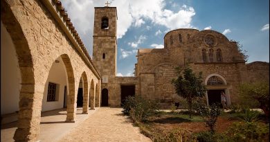 Монастырь апостола Варнавы на Северном Кипре