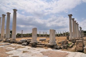 Античный город Саламин (Саламис) на Северном Кипре